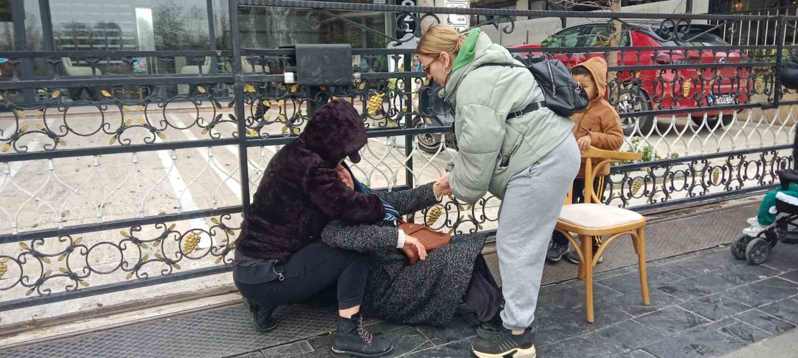 kuyumcu magdurlarinin eyleminde yasli kadin fenalasti 4 XHY5wZRk