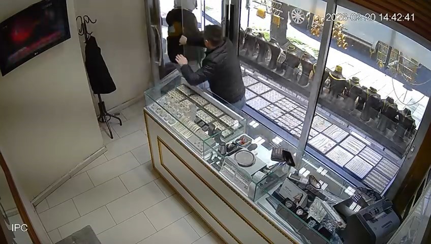 kuyumcu soygunu guvenlik kamerasinda 3