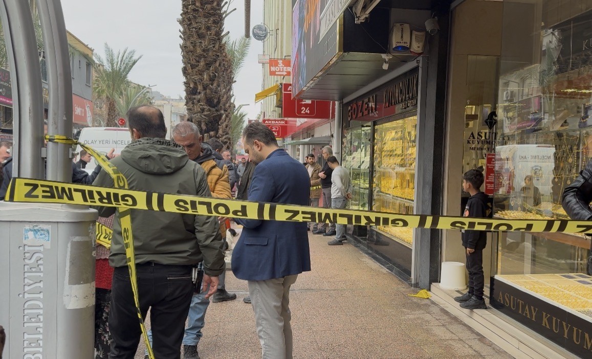 kuyumcu soygunu suphelisi yakalandi soygun aninin goruntusu de ortaya cikti 1 ycrzr3BZ