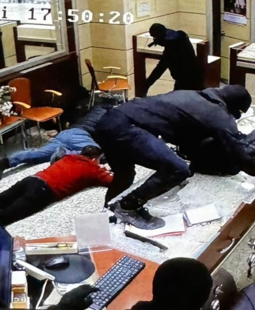 kuyumcu-soygununda-mutalaa-aciklandi-savcidan-saniklara-agir-ceza-talebi-u3SiDBxa.jpg