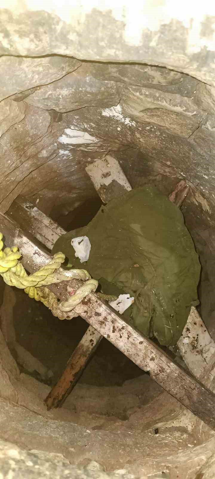 kuyuya saklanan uyusturucu hukumlusu tutuklandi 3 2EWMpIN5