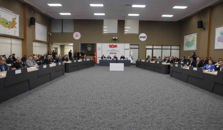 kuzey-anadolu-ve-dogu-anadolu-fay-zonu-arasinda-yer-alan-elazigda-il-afet-risk-J45HdRcC.jpg