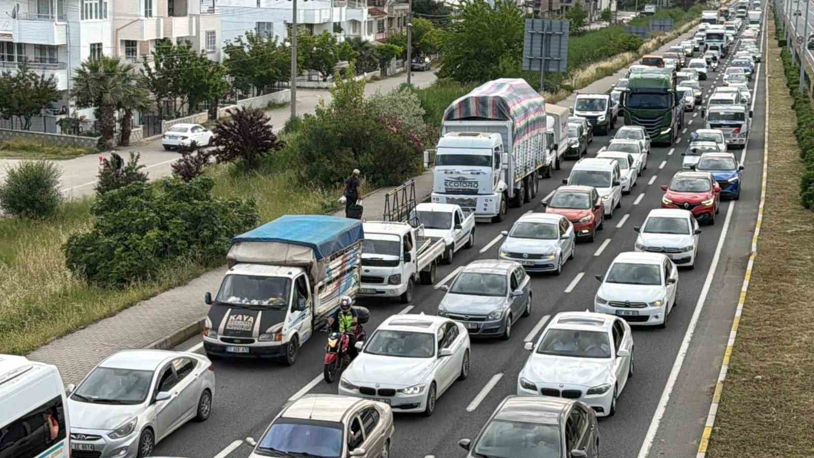 kuzey egede trafikte 9 gunluk bayram tatili yogunlugu basladi 1 q7N7YLFl