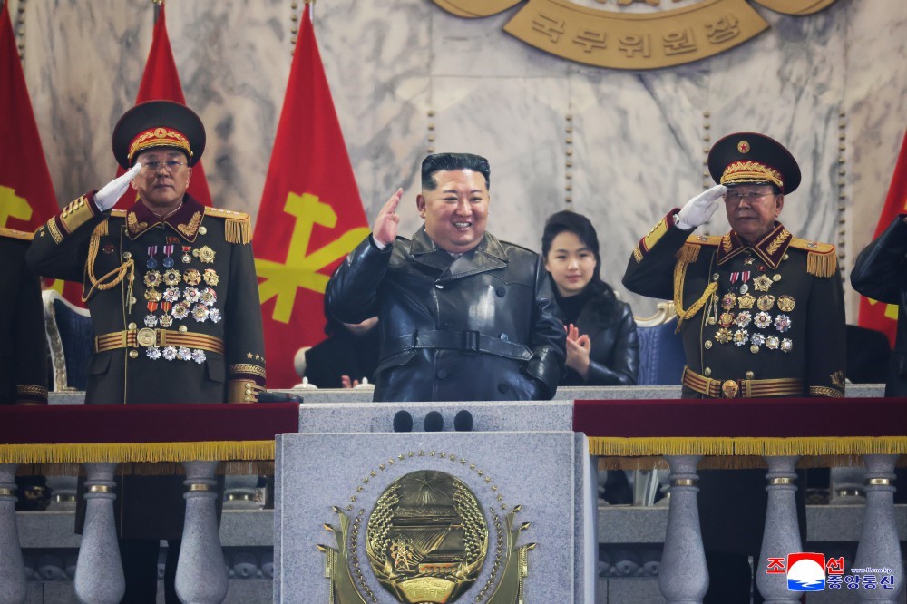 Kuzey Kore lideri Kim: "ABD nükleer statümüze saygı duyarsa iyi geçinmememiz için hiçbir neden yok" 10 kuzey kore lideri kim abd nukleer statumuze saygi duyarsa iyi gecinmememiz icin hicbir neden c1d3u4Kj