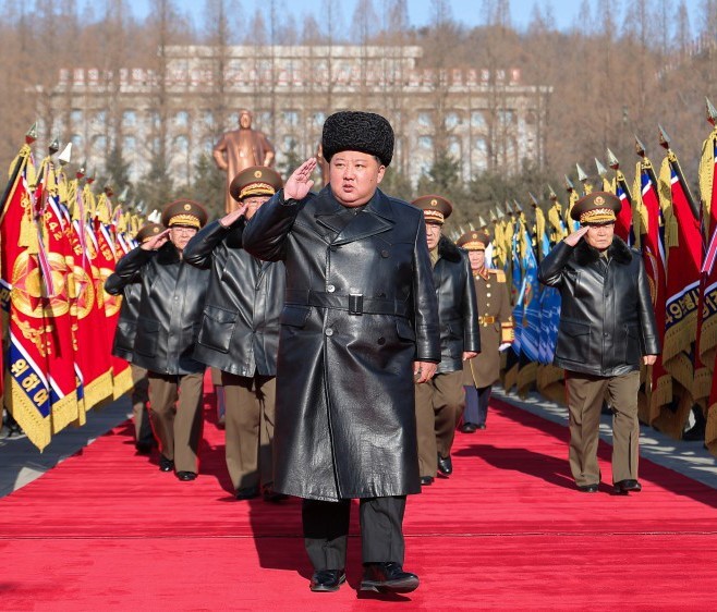 kuzey kore lideri kim ordumuzun savas cephesi daha da genisleyecek 6