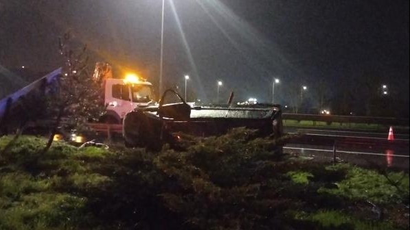 kuzey marmara otoyolu huseyinli kavsaginda trafik kazasi 1 olu 1 yarali 0 sSMYG8Ac