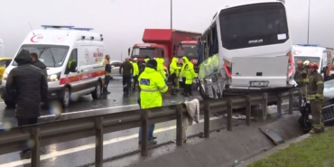 kuzey-marmara-otoyolunda-polis-servis-minibusu-kaza-yapti-1-polis-sehit-oldu-16-polis-EjqZKmvz.jpg