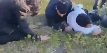 kuzey-marmarada-polisi-pesine-boyle-takti-o-anlar-kamerada-Mt6Qs6Dx.jpg