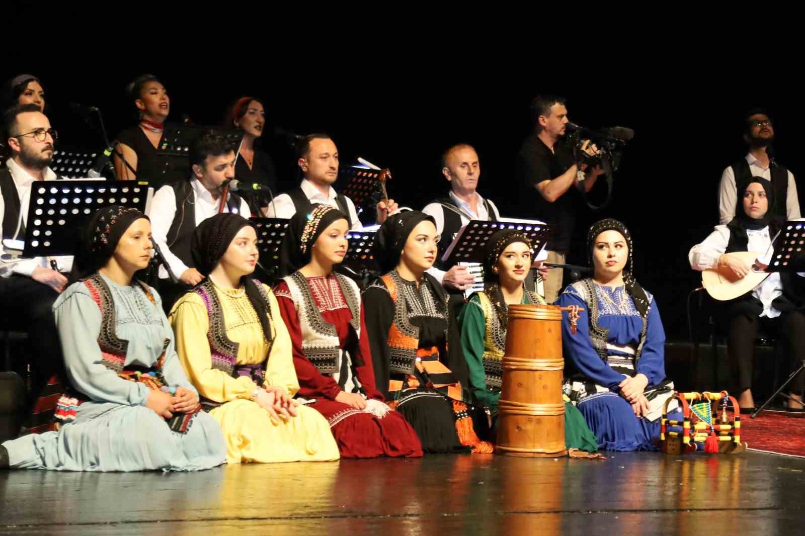 Kuzeyin Ezgileri Merinos’ta Bursalılarla buluştu 7 kuzeyin ezgileri merinosta bursalilarla bulustu 3 8vLf7phb