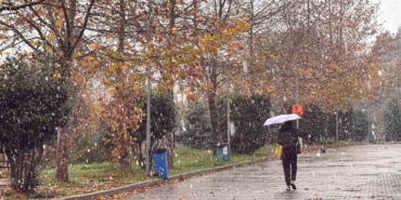 lapa-lapa-yagdi-aniden-bitti-kampuste-kar-sadece-5-dakika-surdu-2jYT3sUW.jpg