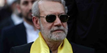 laricani-trump-netanyahunun-palyacoluklariyla-abd-halkini-iranla-haksiz-bir-savasa-surukledi-EaWnIJOV.jpg