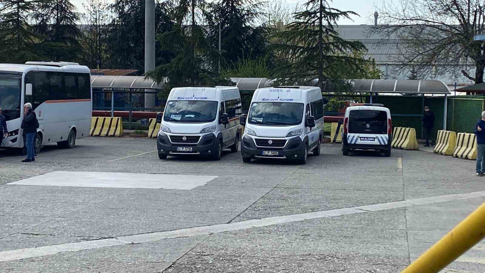 lastik fabrikasinda makineye sikisan isci hayatini kaybetti 1 pCsuC2Vt