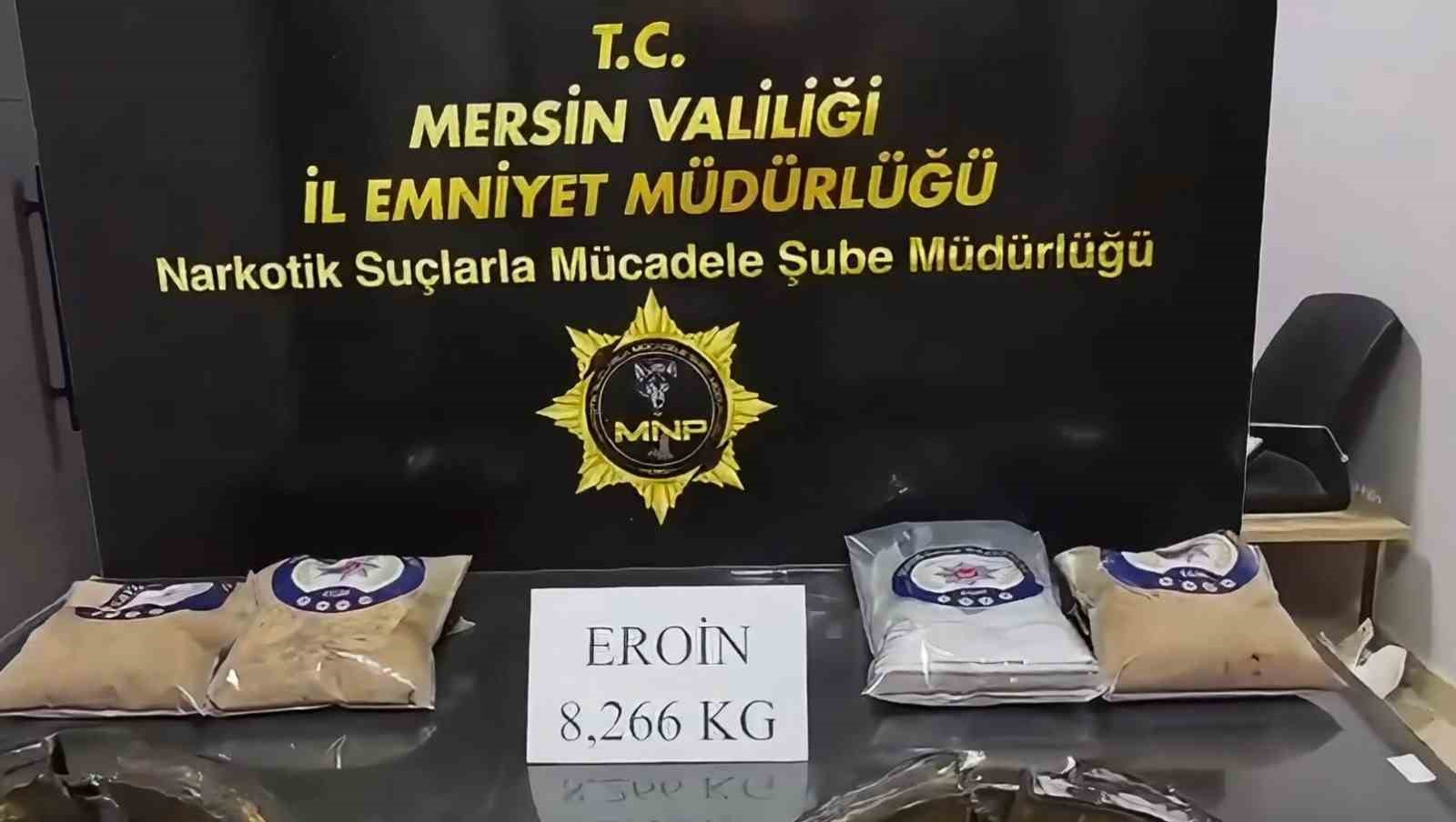 lastiklere yapilan ozel bolmeden 8 kilo 266 gram eroin cikti 2 FCWfM2Ds
