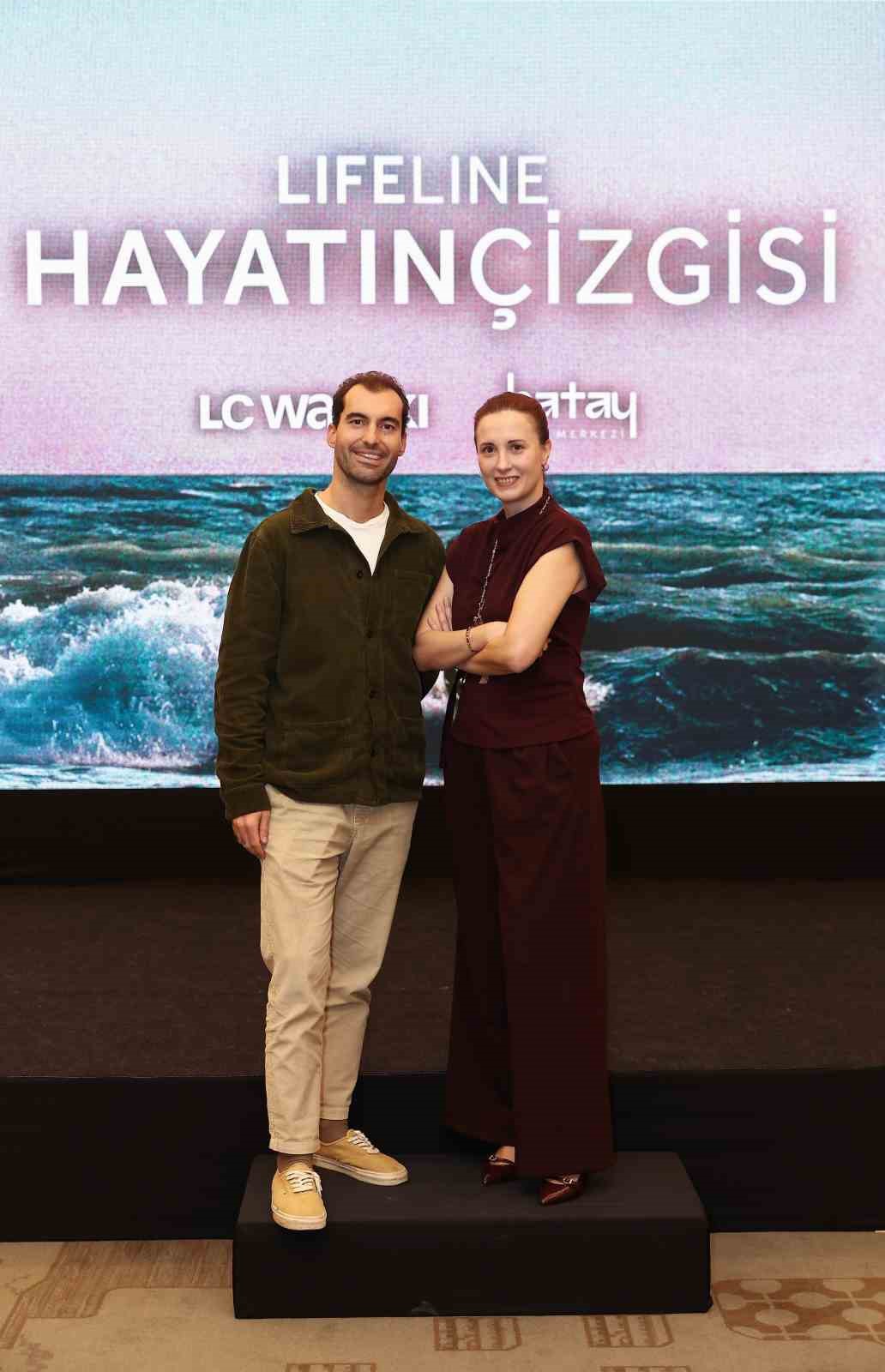lc waikiki hatay sorf merkezi ile gencleri denizin iyilestirici gucuyle bulusturuyor 2