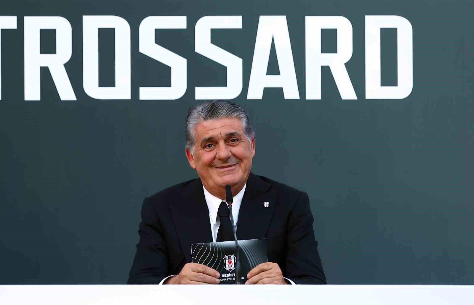 Leandro Trossard, 20 bin taraftarın önünde imzayı attı 20 leandro trossard 20 bin taraftarin onunde imzayi atti 16 FR61c1Sm
