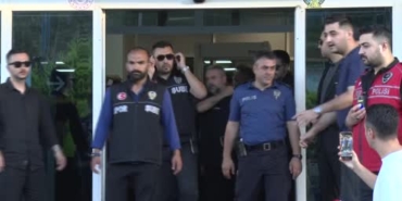 leandro-trossard-besiktas-icin-istanbula-geldi-NSIgSRS6.jpg