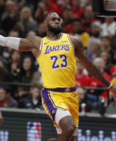 lebron-james-nbade-4-farkli-takimda-forma-giyecek-lCjmWVi4.jpg