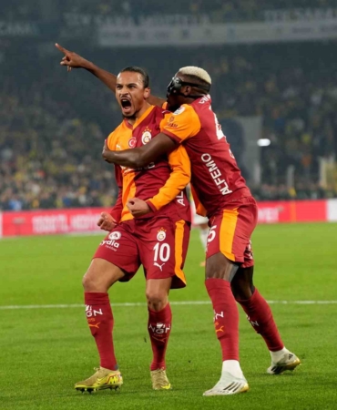 leroy-sane-ilk-fenerbahce-derbisinde-golunu-atti-F67TtqB2.jpg