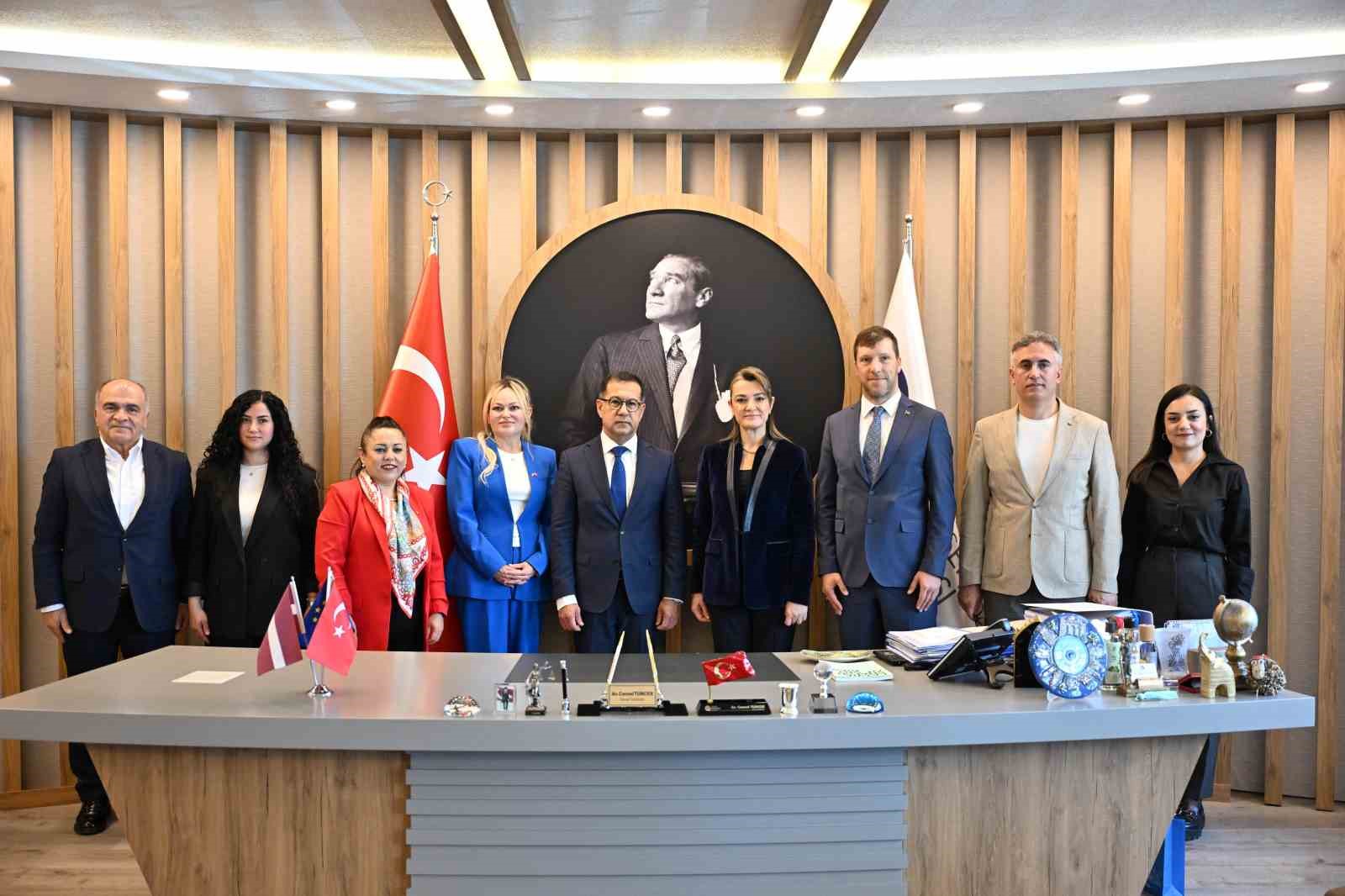 letonya ankara buyukelcisi hasans antalya letonyalilar icin turistik acidan ilk sirada yer aliyor 2 eBPTaqJz