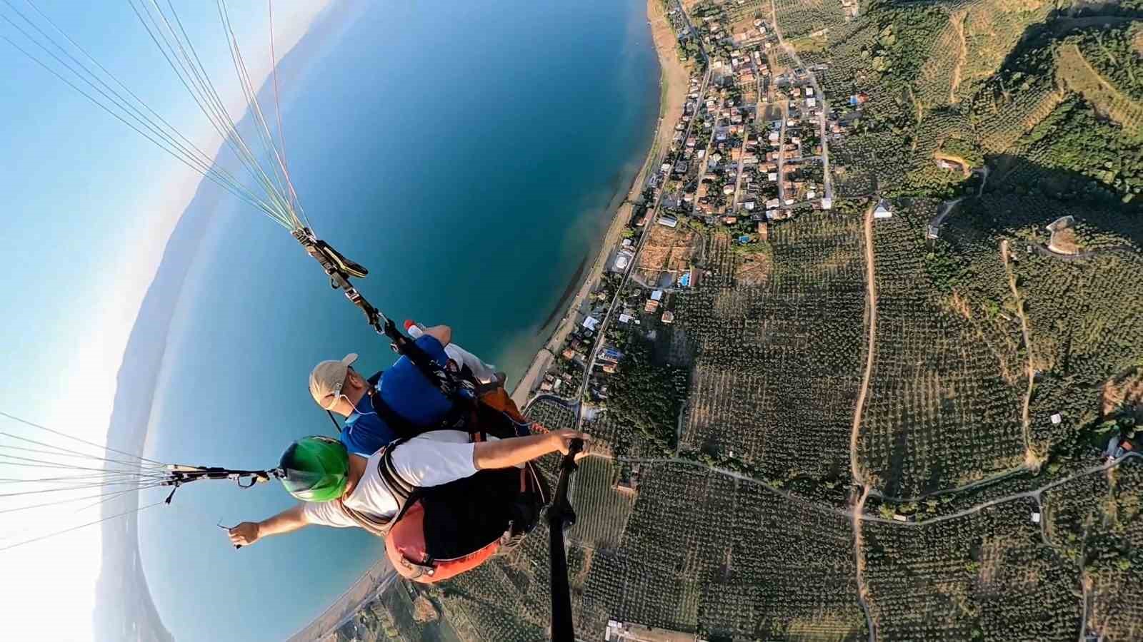 Lezzeti bu kez gökyüzüne taşıdı: İznik Gölü üzerinde kumpir yaptı 6 lezzeti bu kez gokyuzune tasidi iznik golu uzerinde kumpir yapti 2 HJqQkwEQ