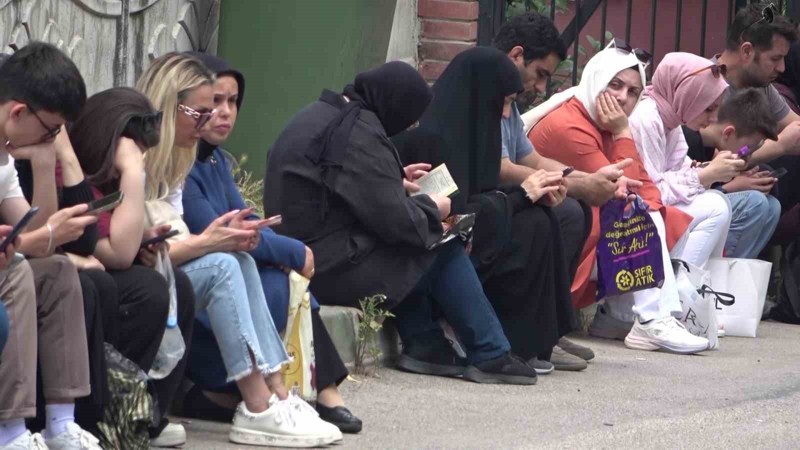 LGS heyecanı başladı, binlerce öğrenci iyi bir lise için yarışıyor 9 lgs heyecani basladi binlerce ogrenci iyi bir lise icin yarisiyor 5 QkzSWVAm