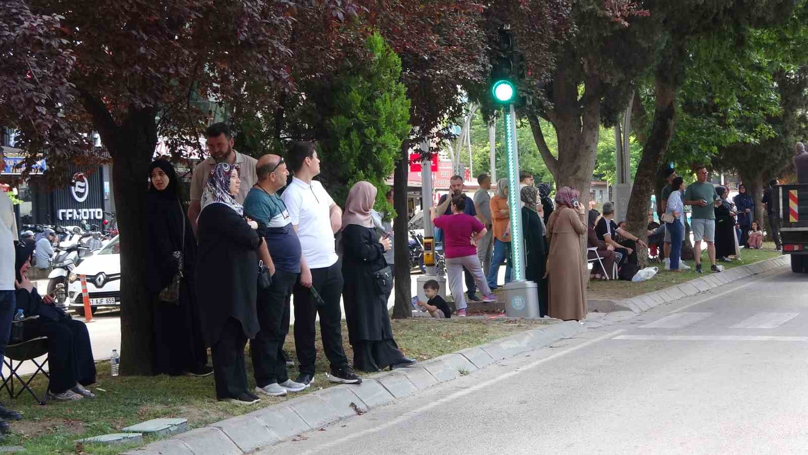 lgs heyecani umutlar okul kapilarinda 0 ImR3dWVj