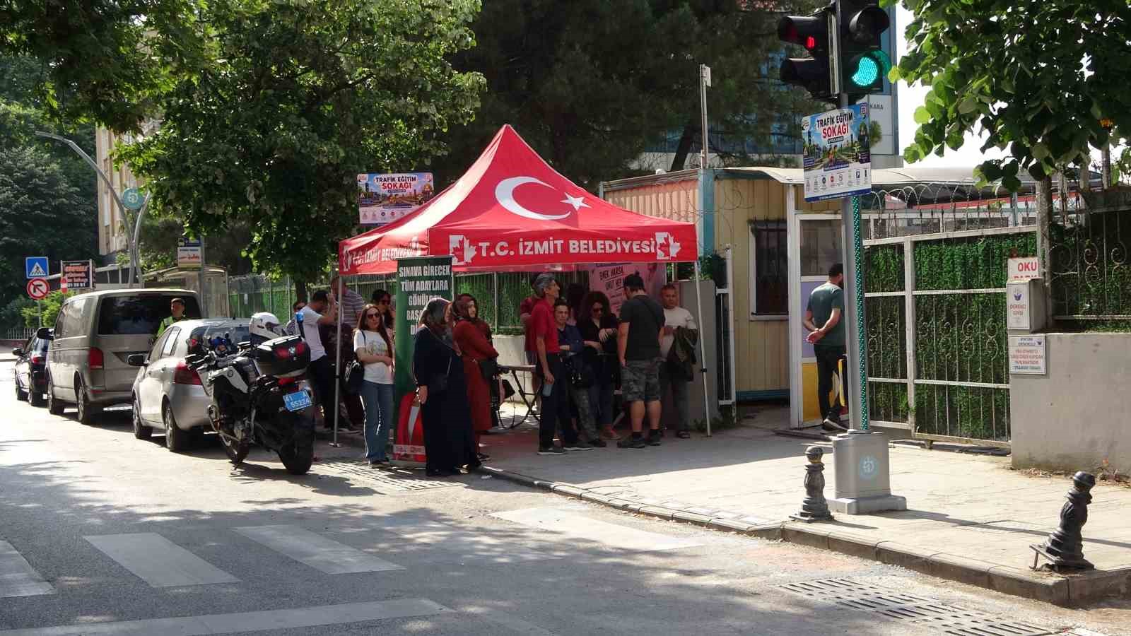 lgs heyecani umutlar okul kapilarinda 2 4DAmfeE8