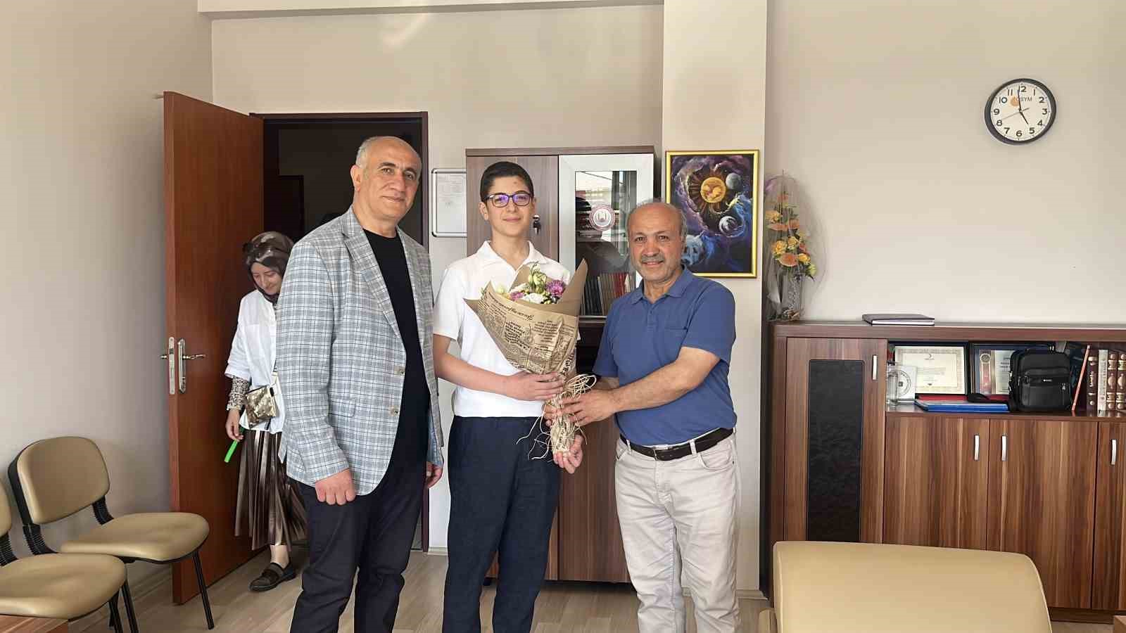 LGS’de Türkiye birincisi olan öğrenci: "Sıkı ve dengeli bir şekilde çalışmaya özen gösterdim" 5 lgsde turkiye birincisi olan ogrenci siki ve dengeli bir sekilde calismaya ozen gosterdim 1 G9WinUbD