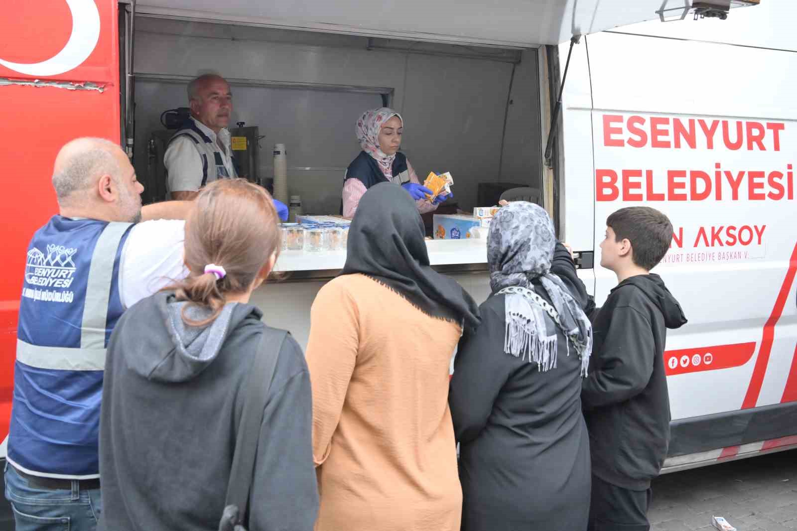 lgsde zamana karsi yaris esenyurt zabitasi ogrenciyi sinava 30 saniye kala yetistirdi 3 fXa8uFtZ