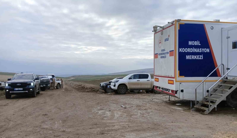 libya-heyetini-tasiyan-ucagin-dustugu-bolgedeki-calismalar-3-gununde-de-devam-ediyor-PMPltvWs.jpg