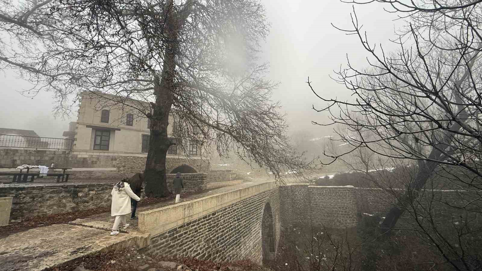 licedeki 486 yillik atak ulu camii sis icinde kaldi 2 zLlZfEnz
