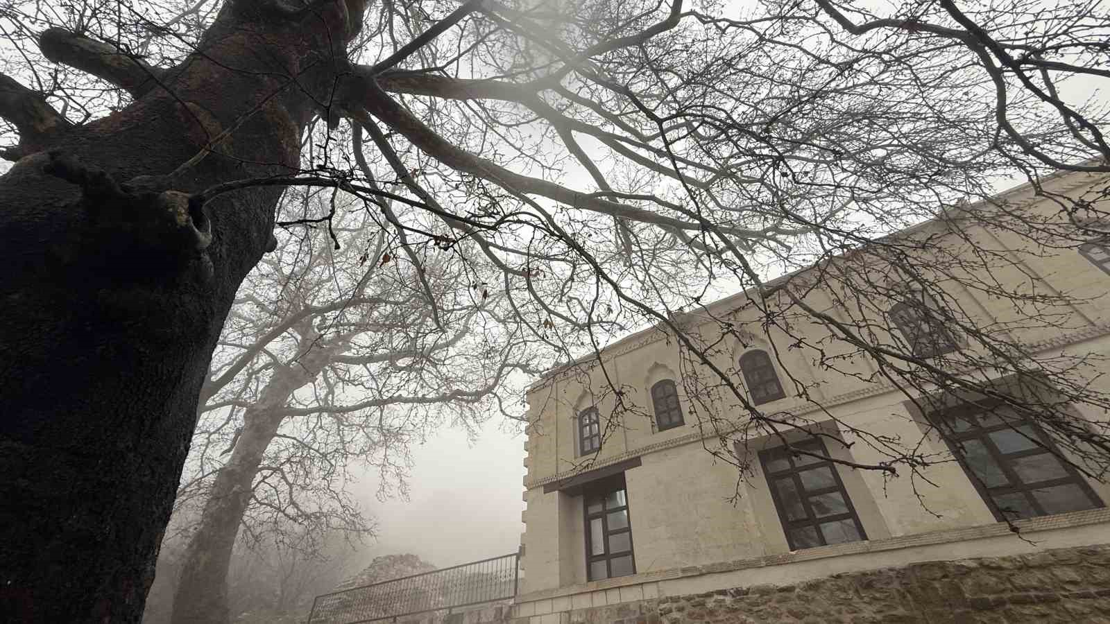 licedeki 486 yillik atak ulu camii sis icinde kaldi 4 Wn83SgH4