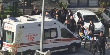 lise-ogrencileri-arasinda-kan-akti-1-kisi-bicaklandi-R88tCOFi.jpg