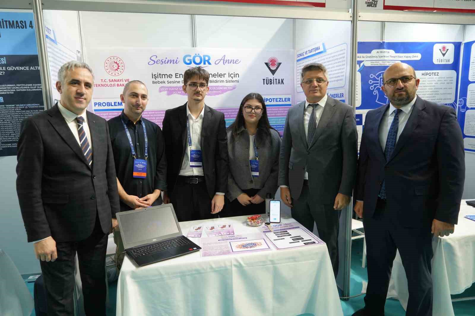 lise ogrencileri isitme engelli anneler icin hayat kolaylastiran uygulama gelistirdi 2 76jApuLu