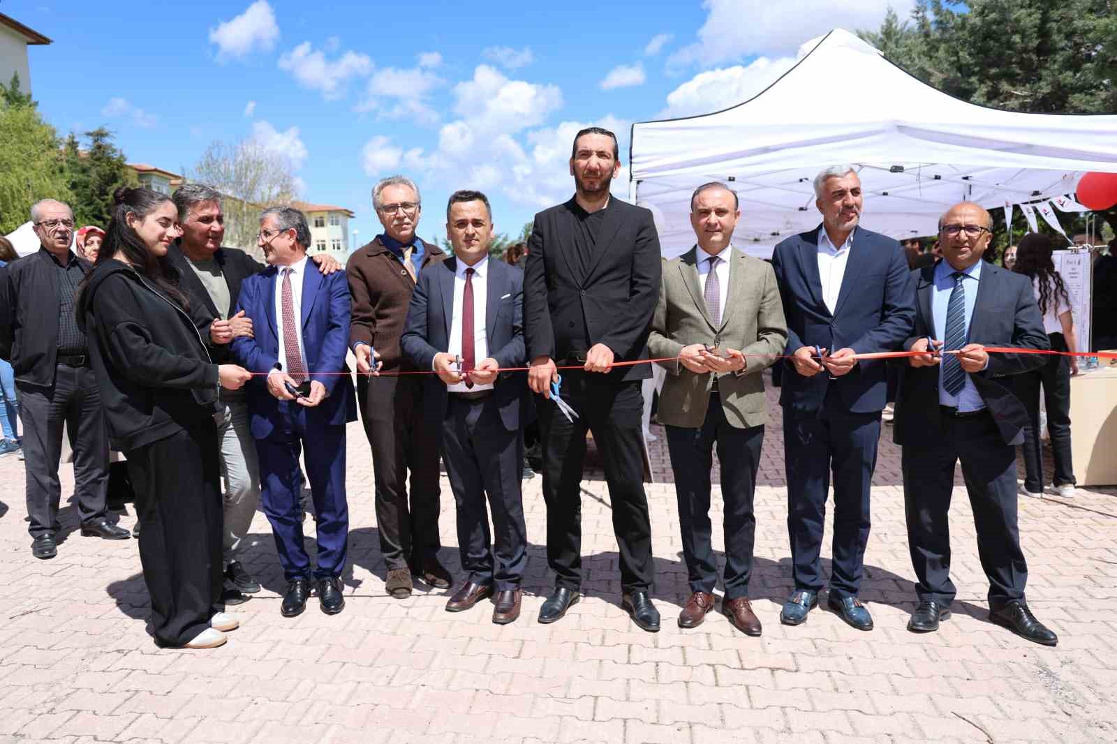 Lise öğrencilerinin bilimsel yetenekleri projeye dönüştü 11 lise ogrencilerinin bilimsel yetenekleri projeye donustu 7 g6t8KbLq