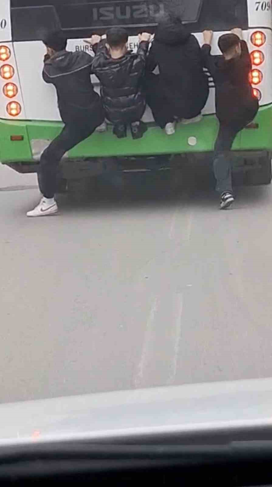 lise ogrencilerinin tehlikeli yolculugu 0 aPODSlkF