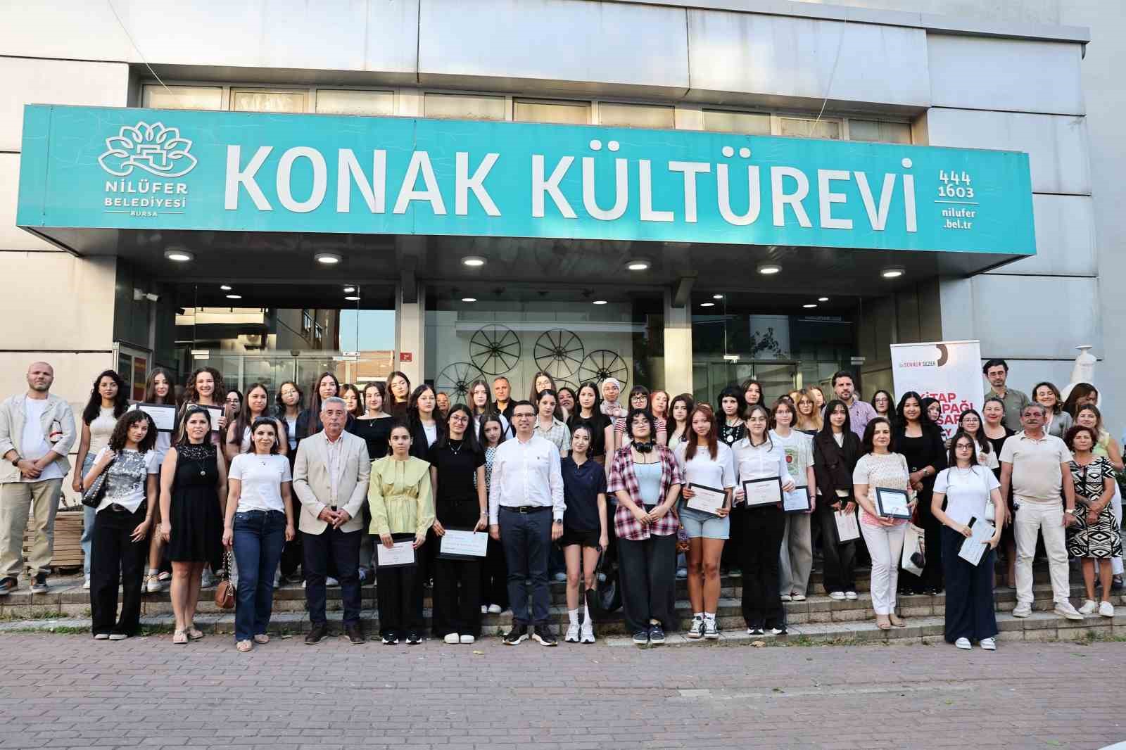 Liselerarası Kitap Kapağı Yarışması’nda kazananlar belli oldu 7 liselerarasi kitap kapagi yarismasinda kazananlar belli oldu 3