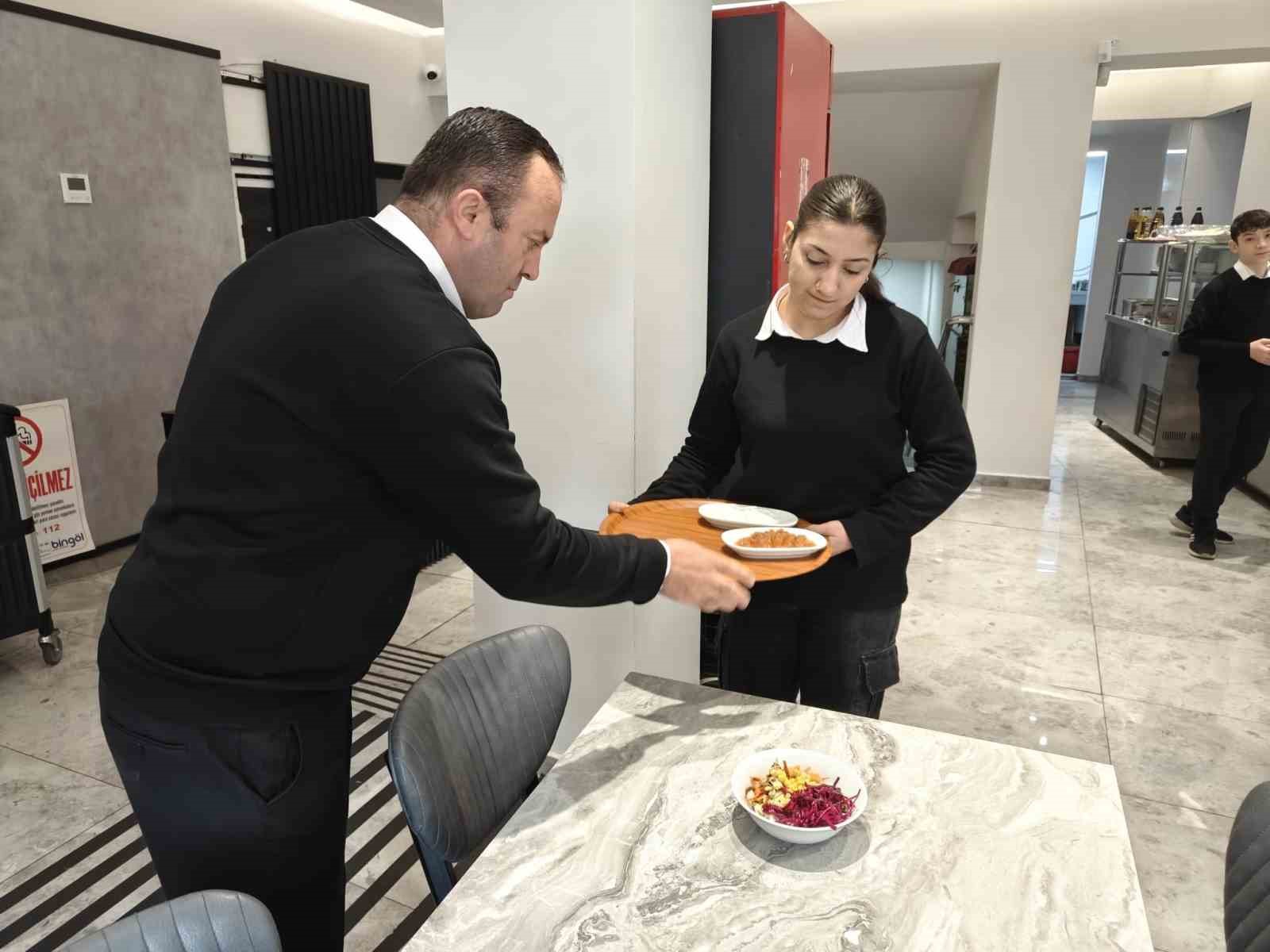 lokantacilardan servis ucreti kararina destek 2 WqhLODwJ