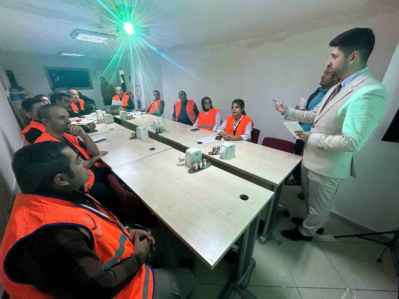 lokman hekim van hastanesinde deprem tatbikati yapildi 5 OFLd8Ekn