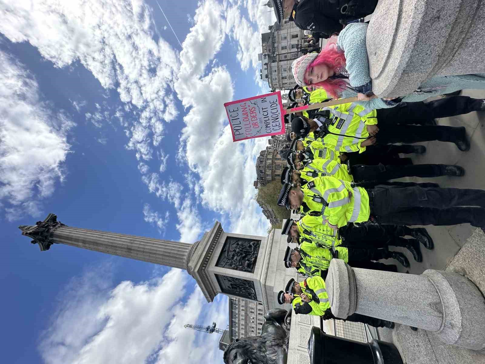 londra polisinden filistine destek gosterisine mudahale 212 gozalti 6 tB6K35rX