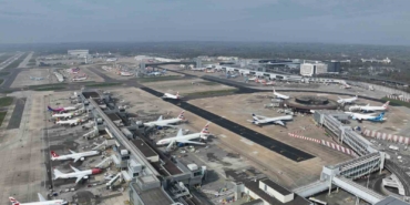 londradaki-gatwick-havalimaninda-su-kesintisi-tuvaletler-calismadi-restoranlar-kapandi-G4NIlqUs.jpg