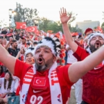 los-angelesta-turkiye-ruzgari-zafer-coskusuyla-taclandi-TSefiX1Z.jpg