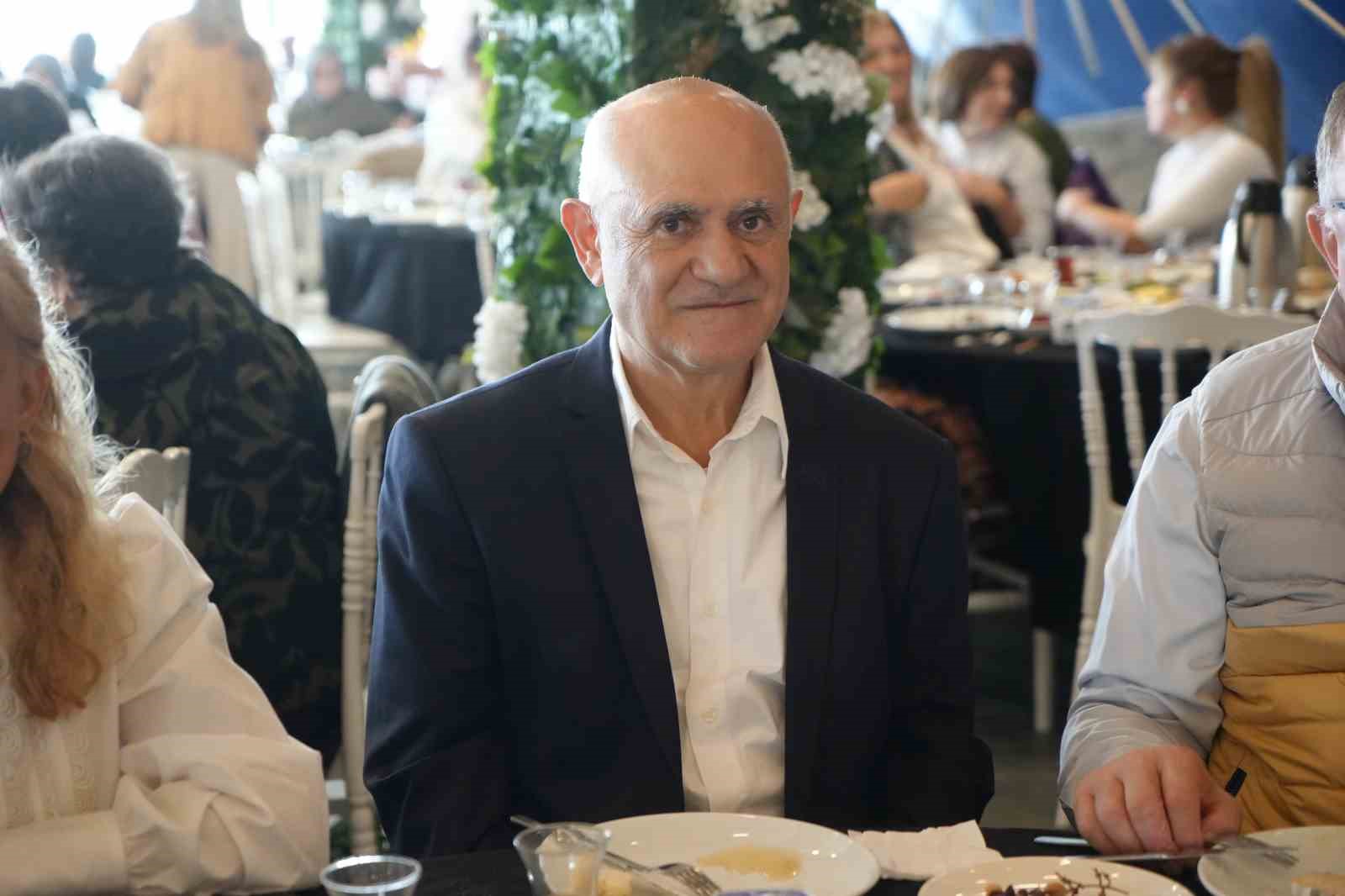 losemili cocuklar yararina etkinlik 1 yOtUvVtB