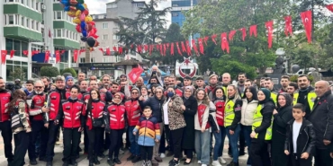 losemiyi-yenen-alparslan-icin-gokyuzune-balon-biraktilar-eFq14ssy.jpg