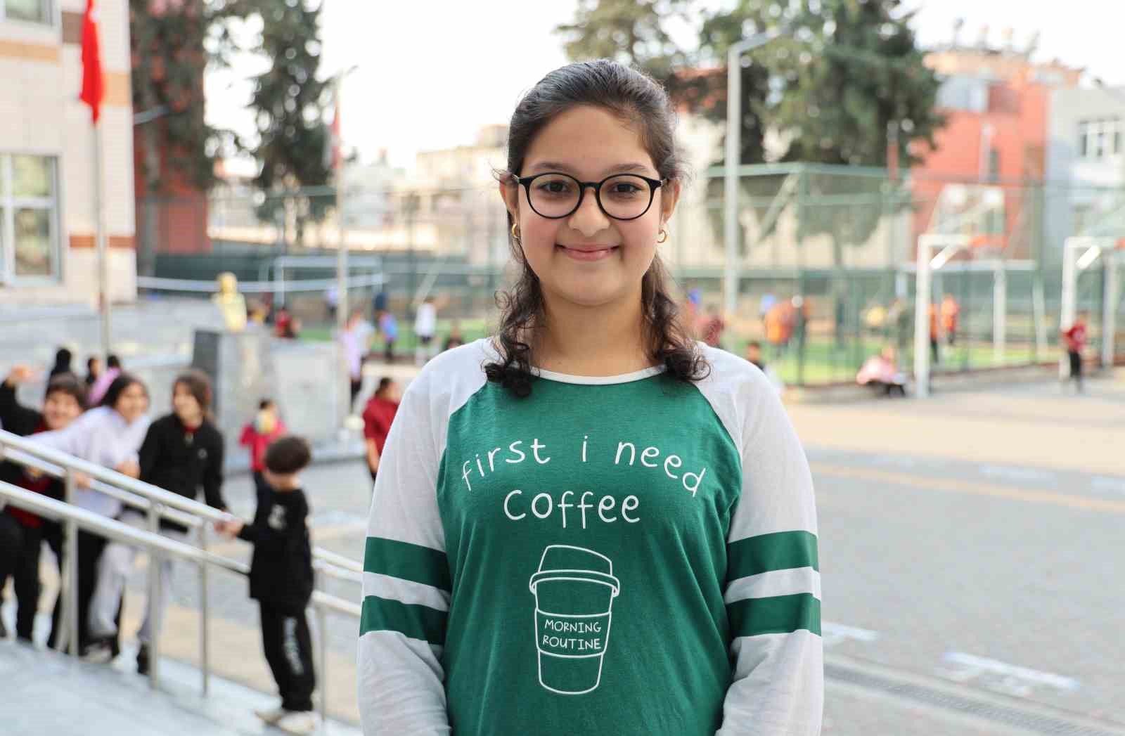 losemiyi yenen ikranur 3 yil sonra okula dondu cicek ve balonlarla karsilandi 4 XqWW7yXi