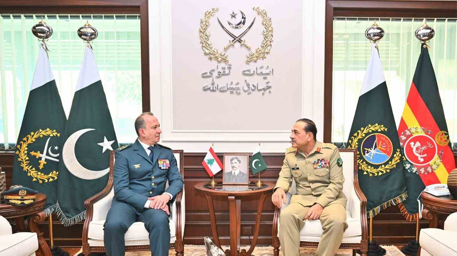 Lübnan Silahlı Kuvvetleri Komutanı Haykal, Pakistan Genelkurmay Başkanı Munir ile görüştü 4 lubnan silahli kuvvetleri komutani haykal pakistan genelkurmay baskani munir ile gorustu 0 w9WSIvLY
