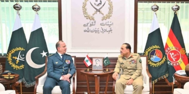 lubnan-silahli-kuvvetleri-komutani-haykal-pakistan-genelkurmay-baskani-munir-ile-gorustu-mZv4Ejpw.jpg