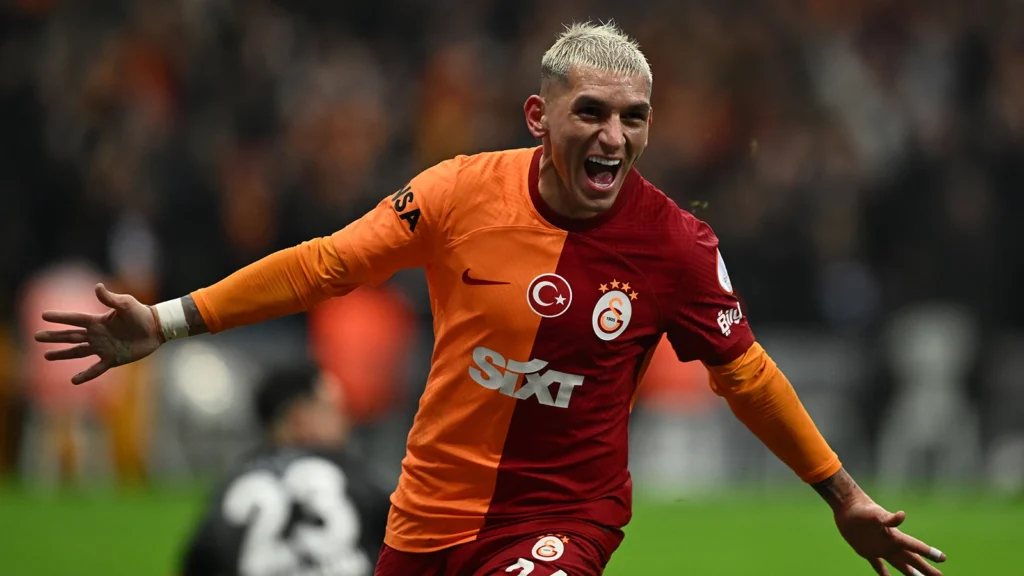 lucas torreira galatasaraydaki ilk golunu atti 2uig