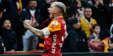 lucas-torreira-kaptan-olarak-sahaya-cikti-BZ7CaVGV.jpg