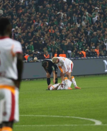 lucas-torreira-sakatlandi-JQLKf2wi.jpg